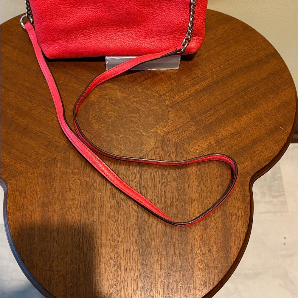 Kate Spade  Crossbody Bag  quilted leather  Red  turn lock  chain strap detail - Picture 8 of 17